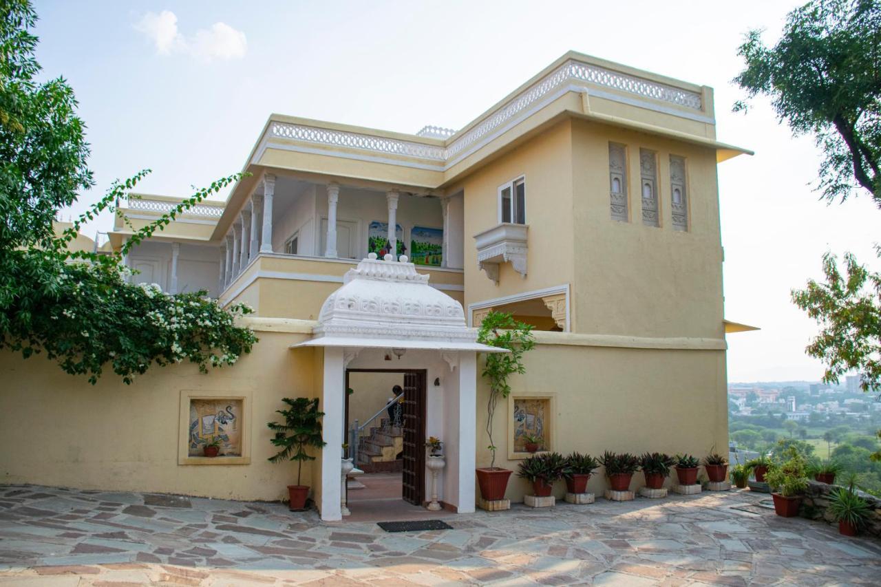 Titardi Garh- 18Th Century Castle Homestay 우다이푸르 외부 사진